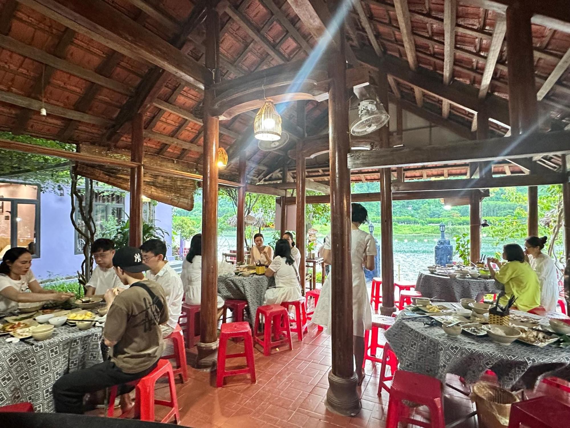 Son River House Phong Nha Exteriér fotografie