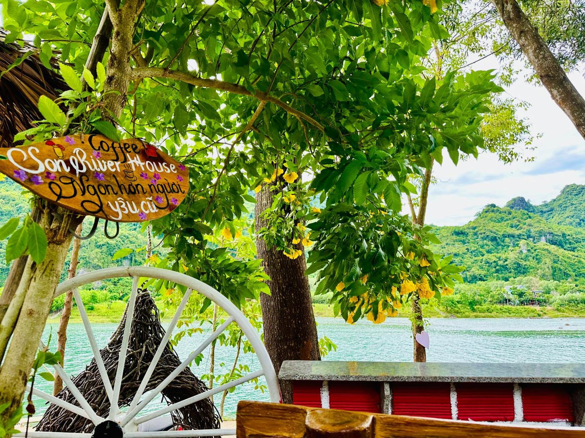 Son River House Phong Nha Exteriér fotografie